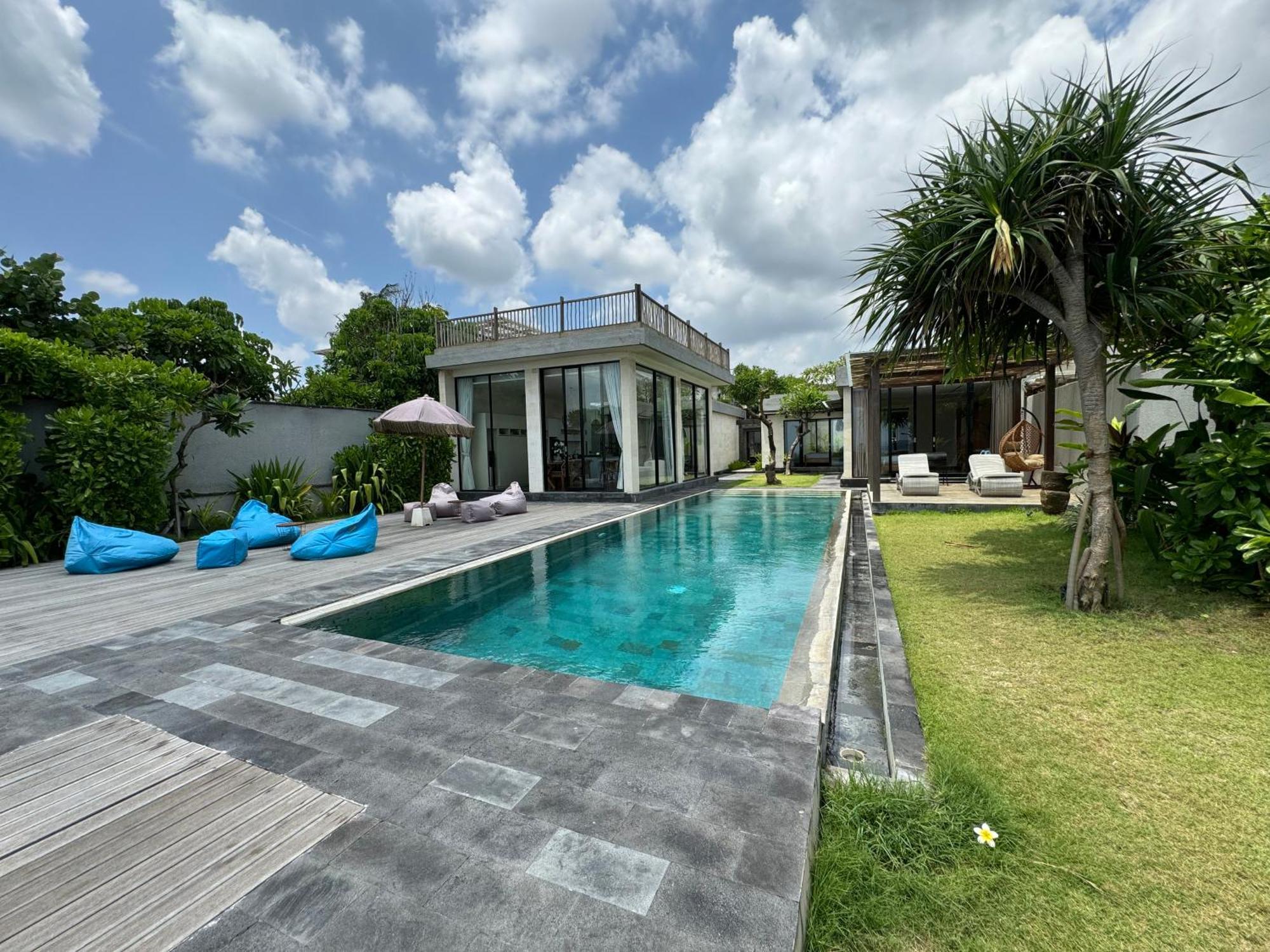 Ketewel Beach Villas And Spa Exterior photo